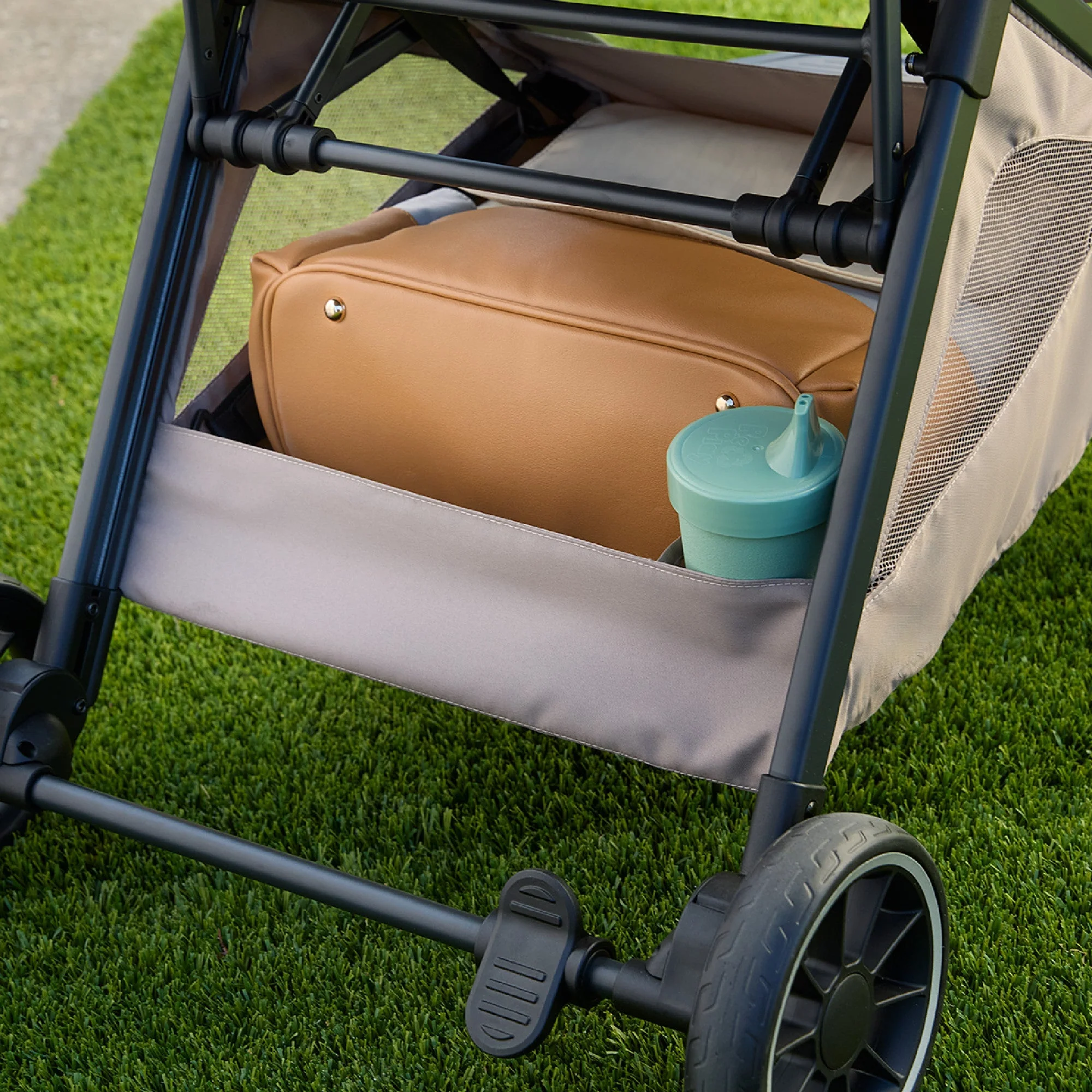 Britax Juniper+ Compact Stroller with One-Hand RapidFold - Image 13