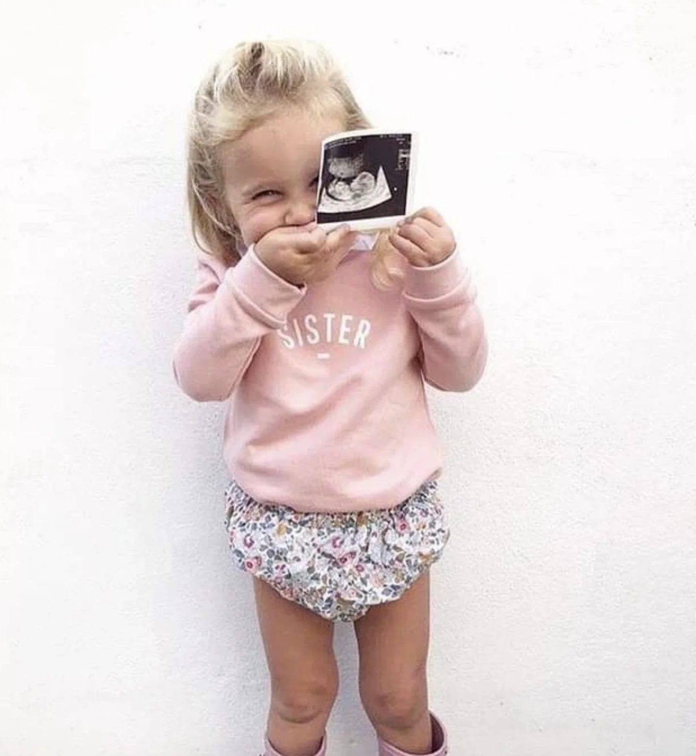 Bob & Blossom Sister Oversized Sweatshirt - Image 4