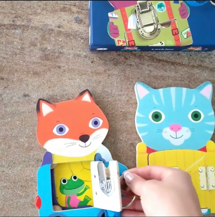 Djeco Locktou Locking/Unlocking Wooden Skill Boards - Image 4