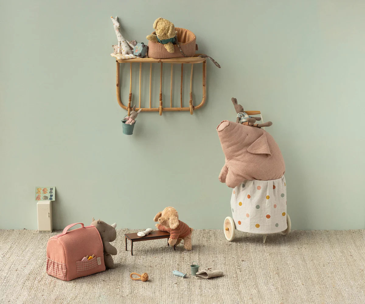 Maileg Pet Carrier - Coral - Image 3