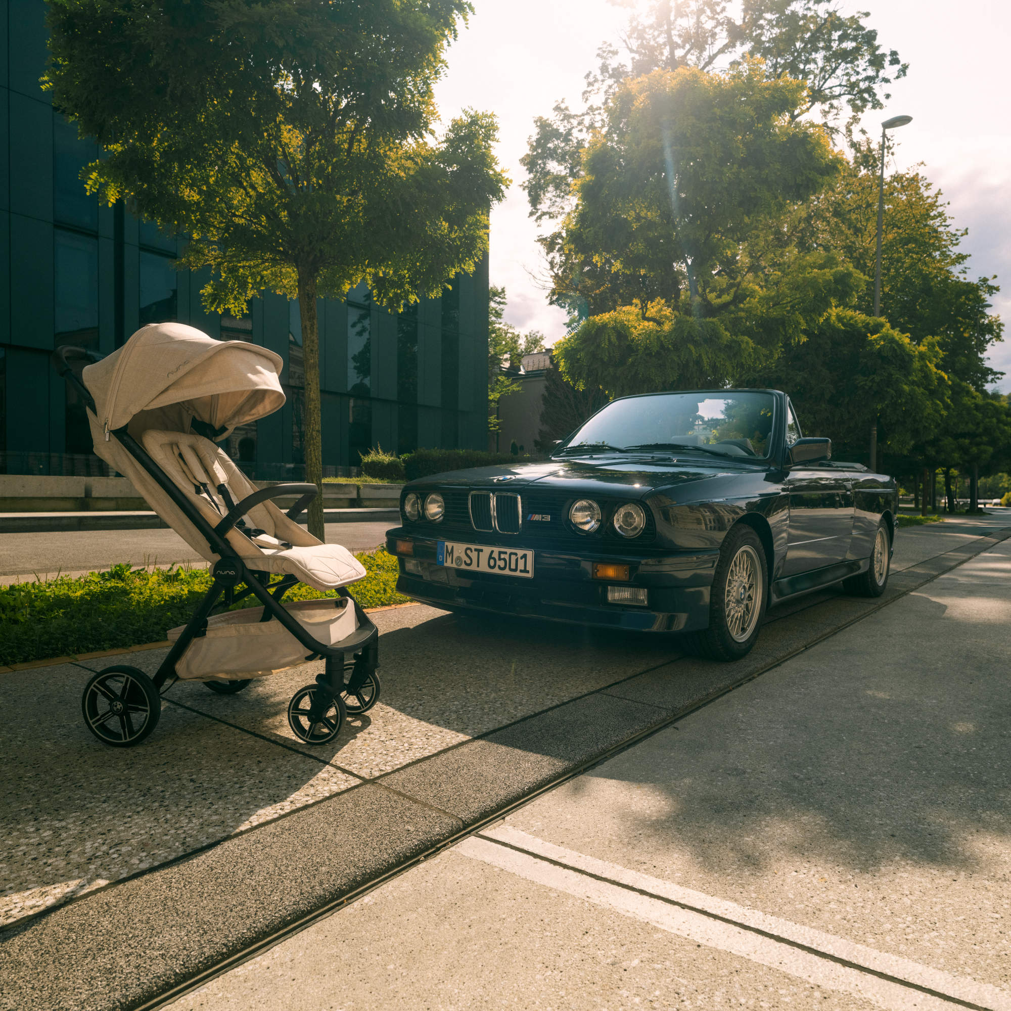 Nuna x BMW TRVL LX Stroller + Carry Bag - Image 17