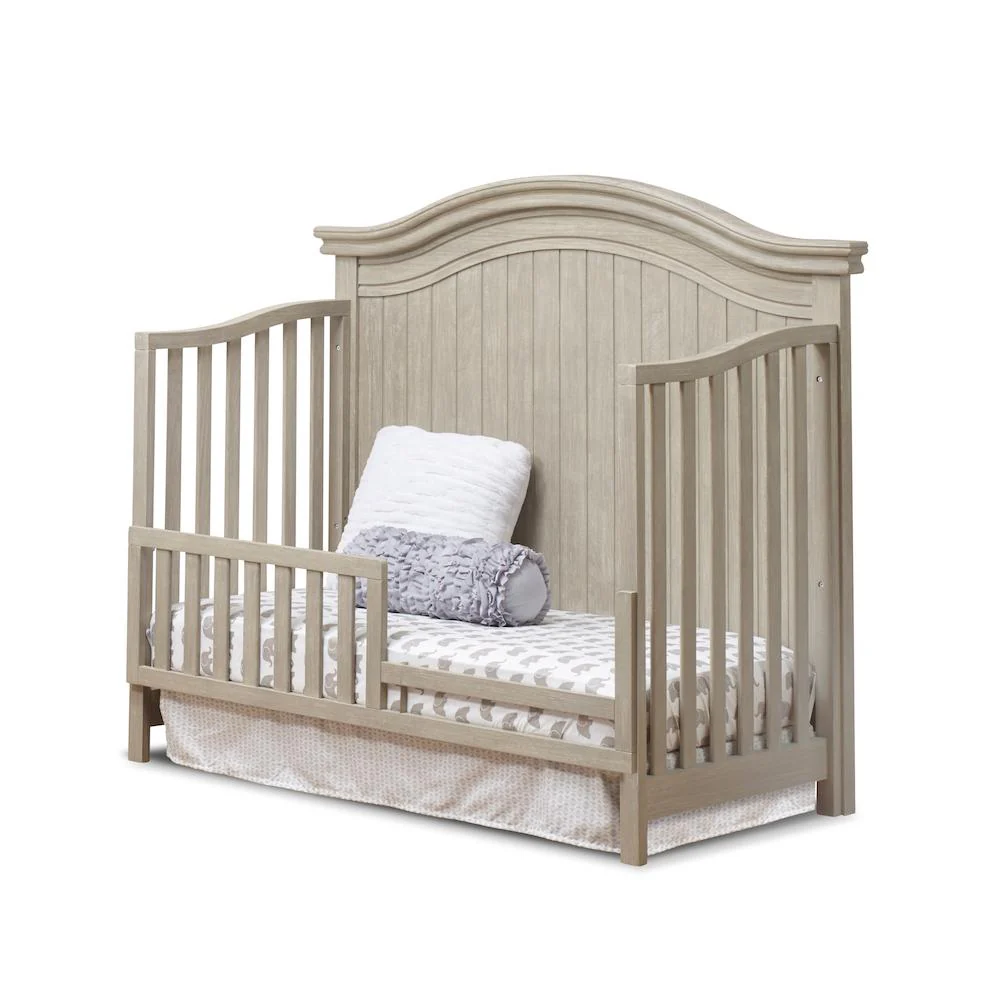 Sorelle Vista Elite Curve Top Crib and Dresser Set - Image 3