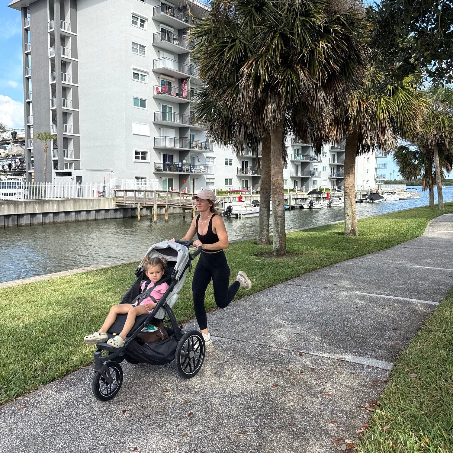 UPPAbaby Ridge V2 All-Terrain Stroller - Image 6