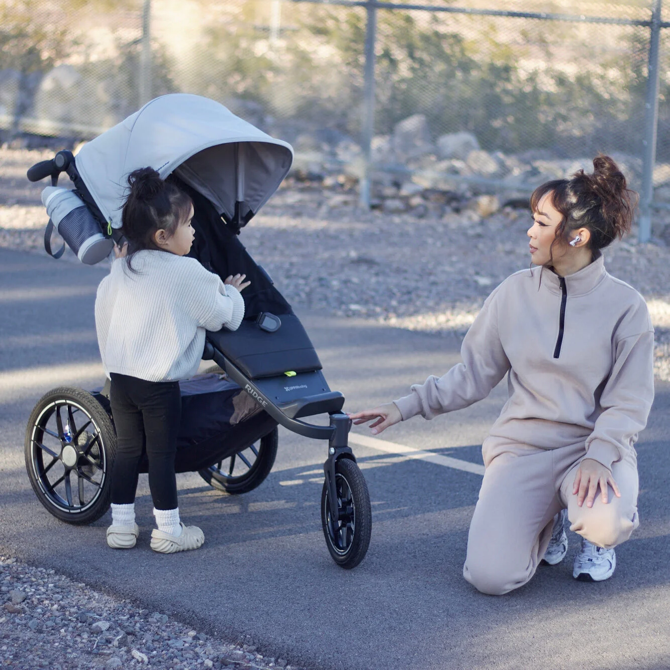 UPPAbaby Ridge V2 All-Terrain Stroller - Image 9